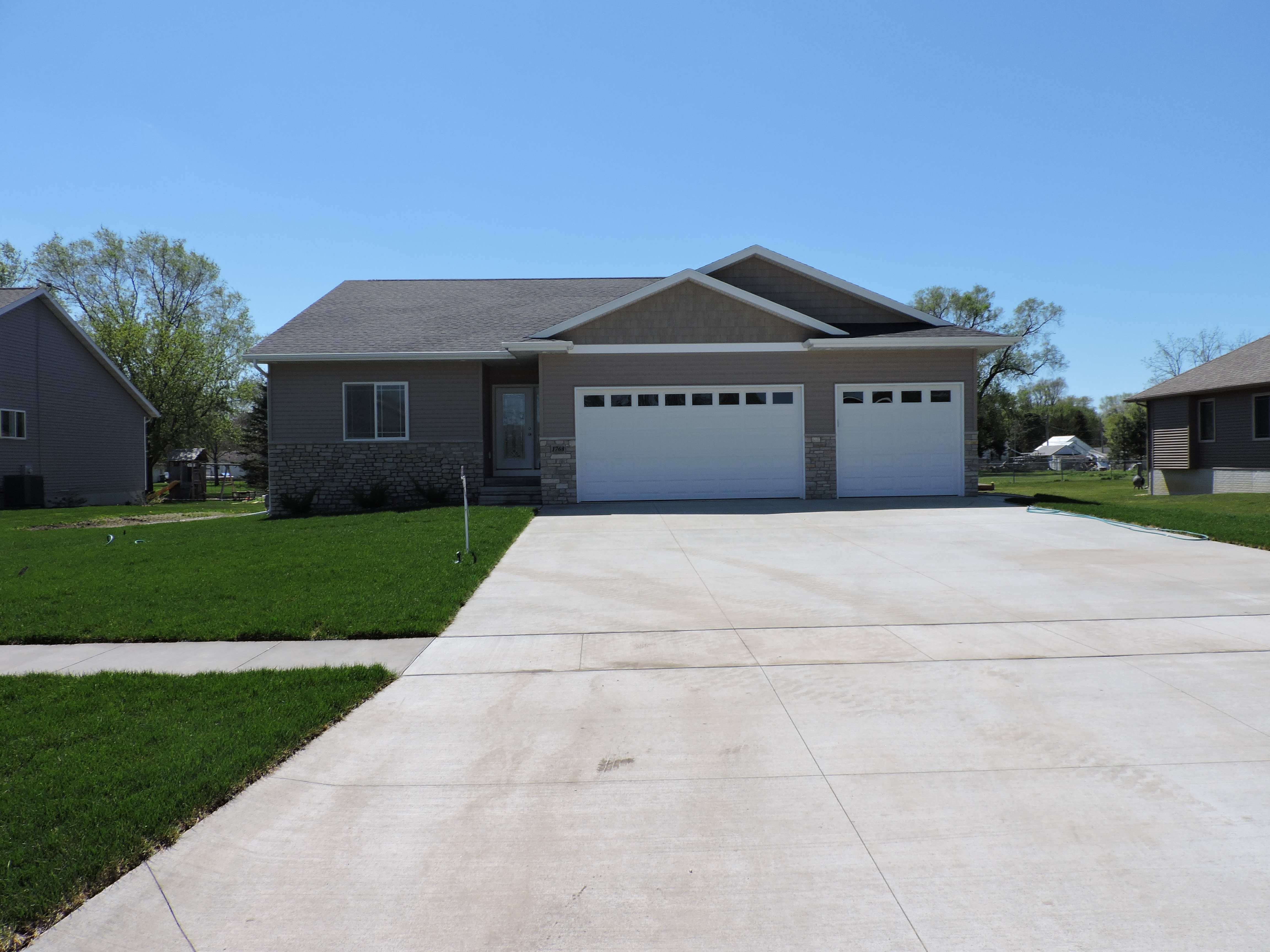 Cedarvalley4Rent - uk0ozso