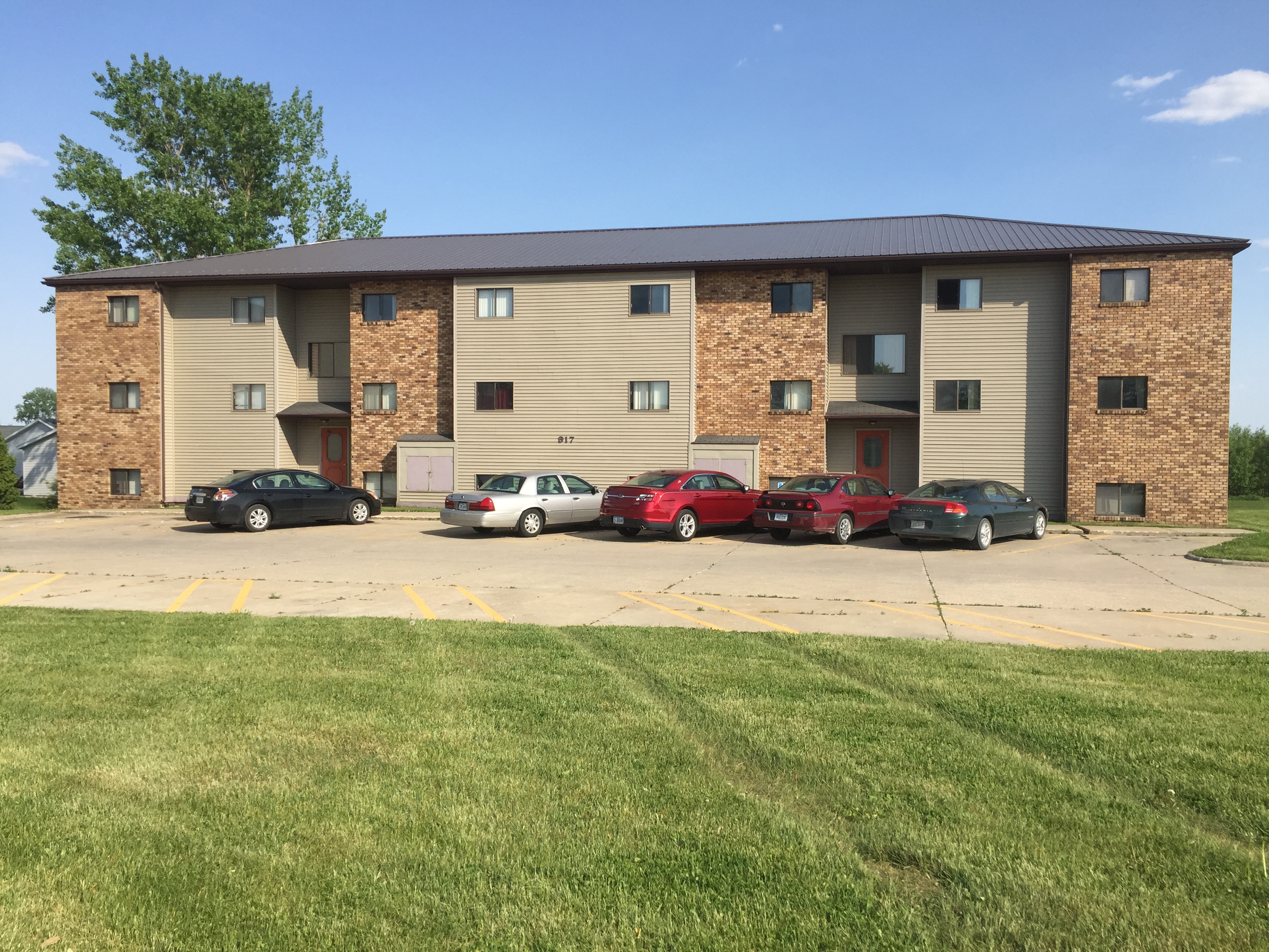 Cedarvalley4Rent - 825kmg1